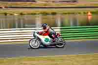 Vintage-motorcycle-club;eventdigitalimages;mallory-park;mallory-park-trackday-photographs;no-limits-trackdays;peter-wileman-photography;trackday-digital-images;trackday-photos;vmcc-festival-1000-bikes-photographs
